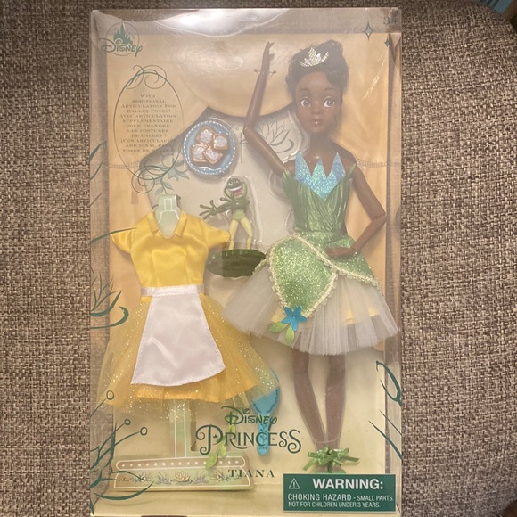 Disney princess tiana